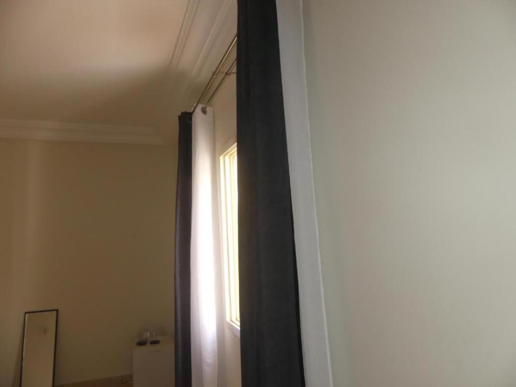 Residence Djily Mbaye Дакар Экстерьер фото